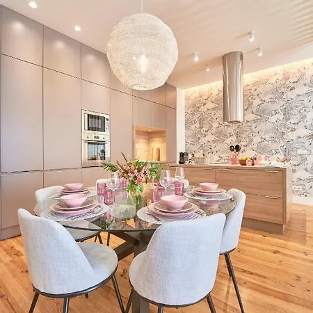 New!luxury Portuguese Design Apt By The River-3br! Apartman Lisboa