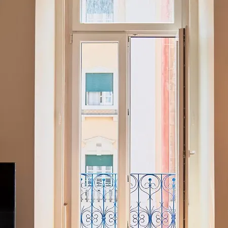New!luxury Portuguese Design Apt By The River-3br! * Lisboa