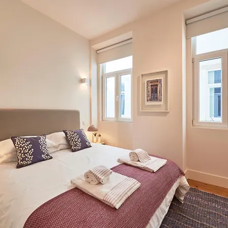 Apartment New!luxury Portuguese Design Apt By The River-3br! *