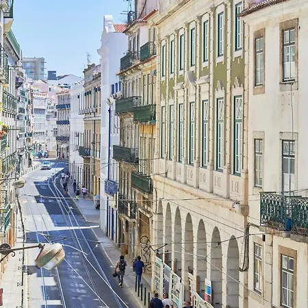New!luxury Portuguese Design Apt By The River-3br!