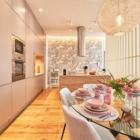 New!luxury Portuguese Design Apt By The River-3br! Διαμέρισμα *